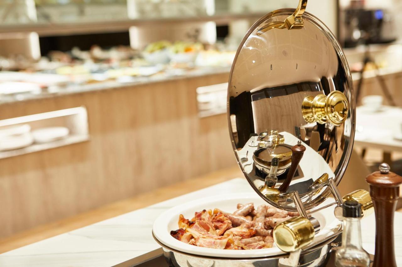 Grand Plaza Hotel & Wellness Андора ла Веля Екстериор снимка A chafing dish